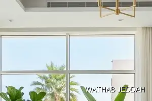 فريق وثاب جدة أثناء تنظيف شقق في حي الثغر بجدة