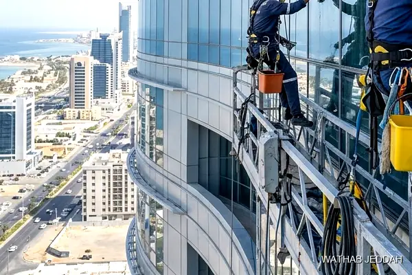 Glass Facade Cleaning in Al Naeem, Jeddah - Wathab Jeddah Cleaning Services