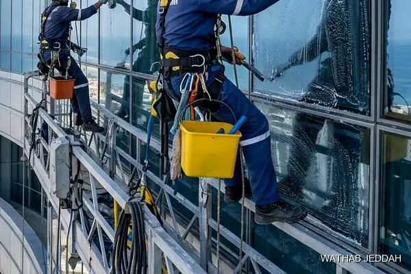 Glass Facade Cleaning in Al Nuzha, Jeddah - Wathab Jeddah Cleaning Services