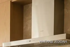 فريق وثاب جدة أثناء تنظيف مطابخ في حي الثغر بجدة