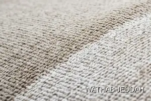 فريق وثاب جدة أثناء تنظيف مجالس في حي البلد بجدة