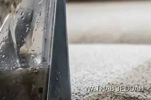 فريق وثاب جدة أثناء تنظيف مجالس في حي النزهة بجدة