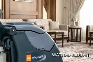 فريق وثاب جدة أثناء تنظيف قصور في حي الثغر بجدة